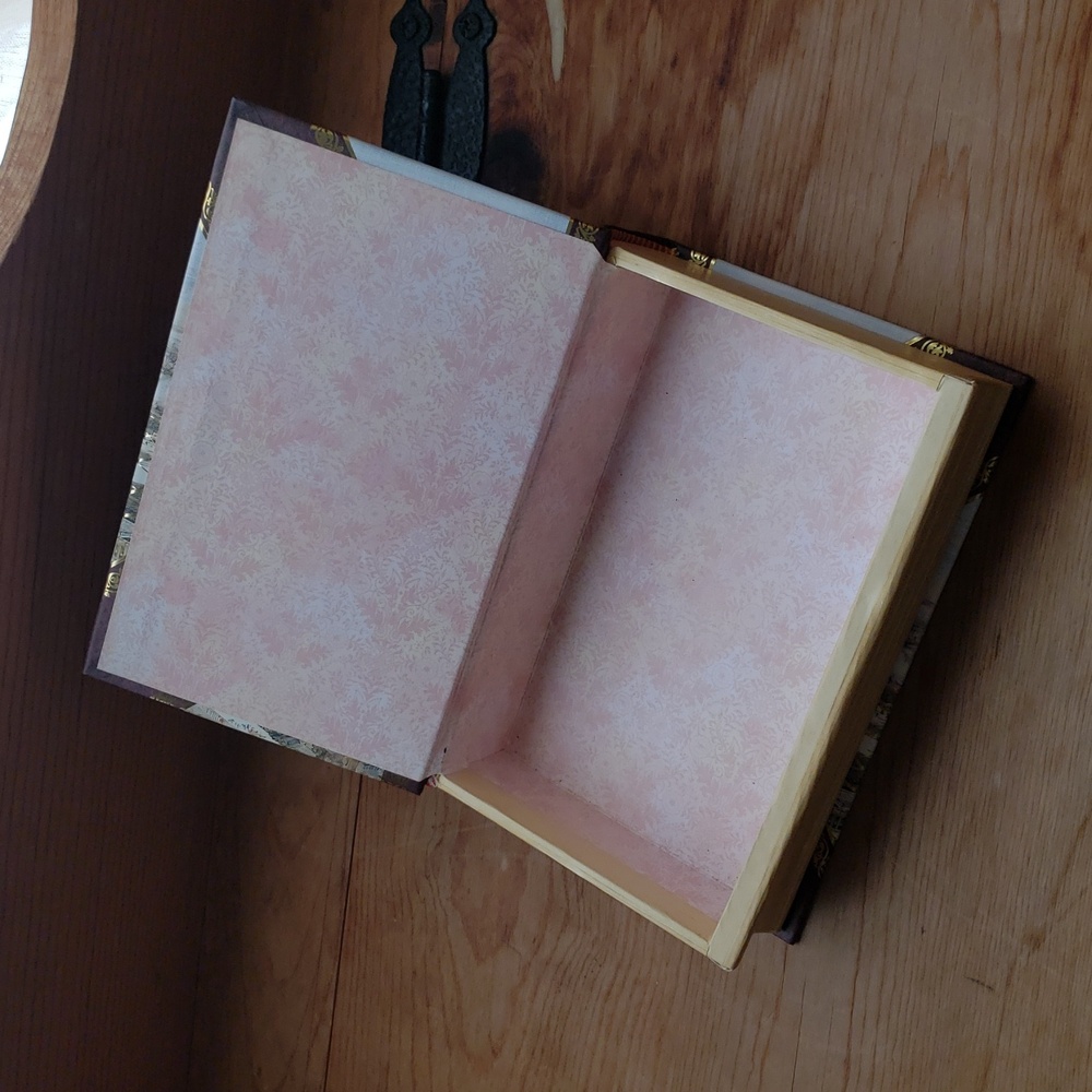 Elegant Gold and Cream Coffee Table Book with Hidden Compartment - Picture 7 of 13
